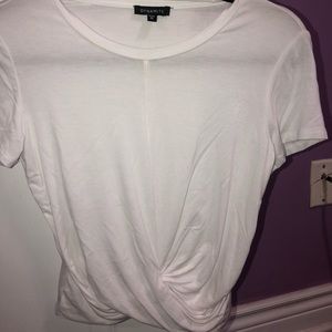 ‼️3 for $25‼️ NWOT Twist Front Tee